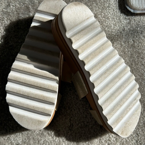 Reef Cushion Vista Hi - Picture 3 of 3